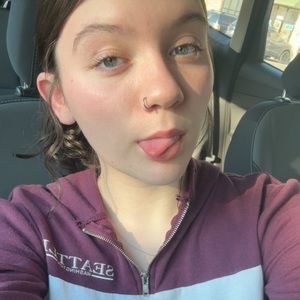 Meet your Posher, Brooke